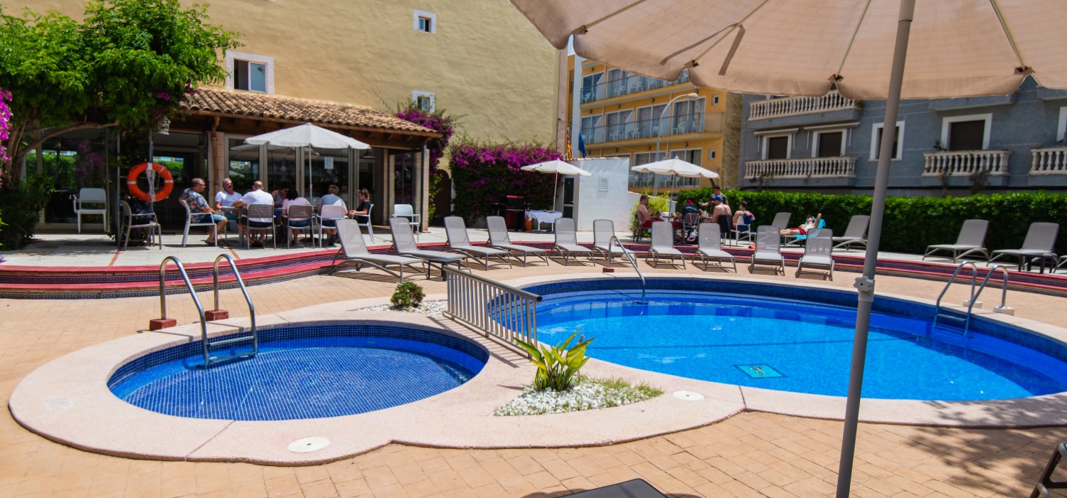 Kinderpool und Familienpool in Cala Ratjada